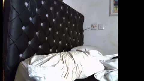 lickmefuckmex online show from 16, 3, 2026