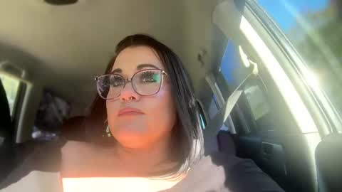 Snapshot of lickmelolliee chatting on 20, 12, 2024 AllieAustyn online show from 20, 12, 2024