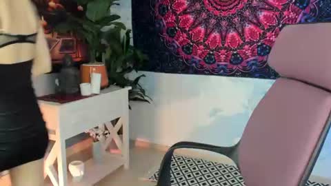 Hey My name is Lida online show from 30, 6, 2026