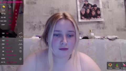 Snapshot of light_lunaa chatting on 6, 11, 2025 light_lunaa online show from 6, 11, 2025