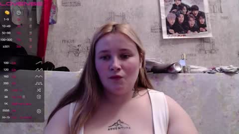 Snapshot of light_lunaa chatting on 11, 11, 2025 light_lunaa online show from 11, 11, 2025