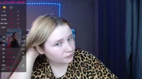 Snapshot of light_lunaa chatting on 20, 11, 2025 light_lunaa online show from 20, 11, 2025