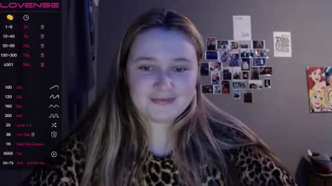 Snapshot of light_lunaa chatting on 22, 11, 2025 light_lunaa online show from 22, 11, 2025