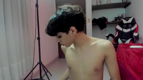 Snapshot of lightboy0 chatting on 28, 9, 2025 lightboy0 online show from 28, 9, 2025