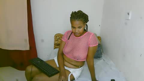 Snapshot of lightskin_maria chatting on 4, 6, 2026 Maria online show from 4, 6, 2026