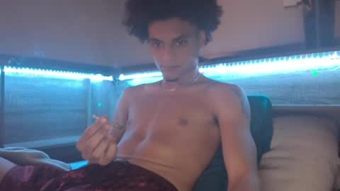 lightskinwithgirth online show from 28, 4, 2026
