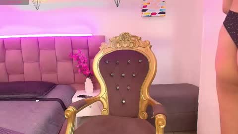 Liiaa Sweett  online show from 26, 5, 2026