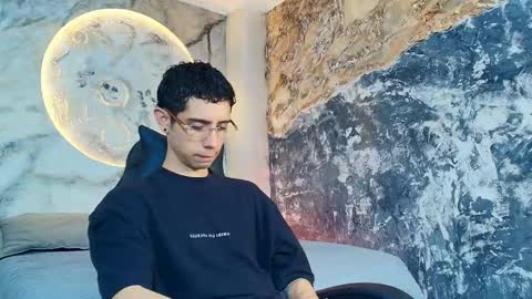 L I I A M online show from 11, 9, 2025