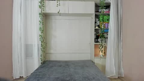         online show from 4, 4, 2026