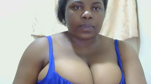 Snapshot of liilcutiee chatting on 17, 5, 2026 Lily online show from 17, 5, 2026
