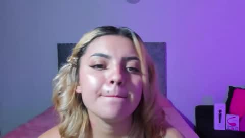 Snapshot of liisakiss chatting on 20, 12, 2024 LiisaKiss online show from 20, 12, 2024