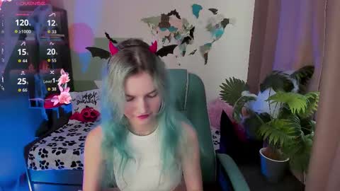 Snapshot of lika_sky chatting on 31, 10, 2025 lika_sky online show from 31, 10, 2025