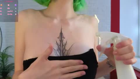 Snapshot of lika_sky chatting on 31, 5, 2026 lika_sky online show from 31, 5, 2026