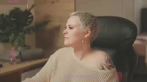 likaaberry online show from 16, 11, 2025