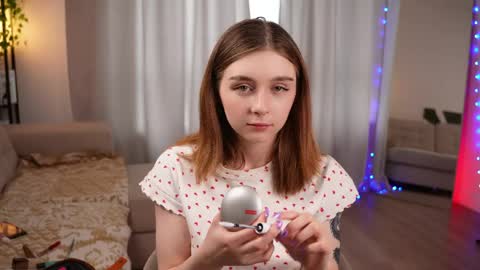 Mia online show from 6, 4, 2026