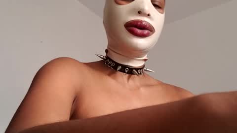 Snapshot of lil_ith chatting on 19, 2, 2026 Lilith online show from 19, 2, 2026