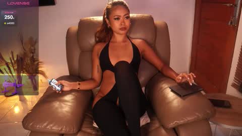 Snapshot of lil_kxx chatting on 5, 11, 2025 Miss K online show from 5, 11, 2025