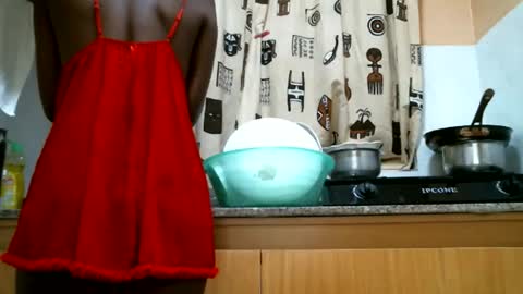 Snapshot of lil_paula chatting on 27, 5, 2026 serenity online show from 27, 5, 2026