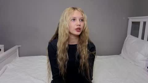 Emma online show from 11, 11, 2025