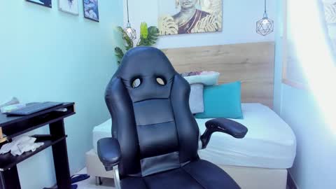 Snapshot of lila_foox chatting on 7, 12, 2024 LILA online show from 7, 12, 2024