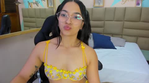 Snapshot of lila_foox chatting on 10, 1, 2025 LILA online show from 10, 1, 2025