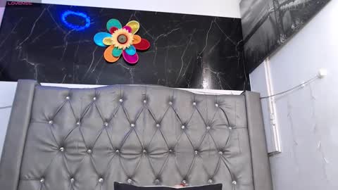   online show from 28, 2, 2026