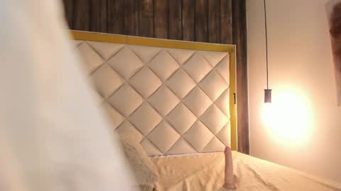 Lila  online show from 9, 4, 2026