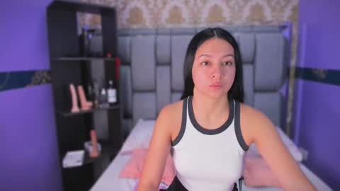 Snapshot of lila_pinky chatting on 6, 10, 2025 L I L A online show from 6, 10, 2025