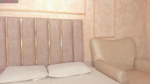 lila bailey  online show from 10, 2, 2025