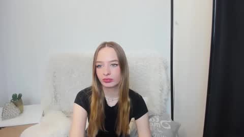 LiliaDesire online show from 6, 1, 2025
