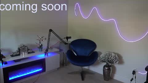 Rebecca online show from 13, 7, 2026