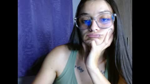 Snapshot of lilcoralinne_0 chatting on 3, 7, 2026 Valeri Villalobos IG villa lobosvaleri online show from 3, 7, 2026