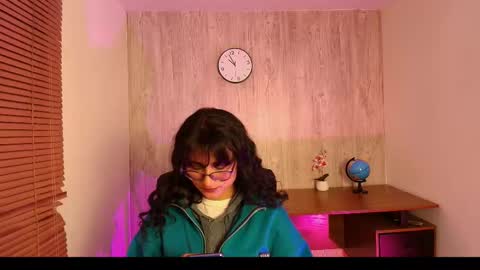 Snapshot of lili_clan chatting on 18, 11, 2025 lili_clan online show from 18, 11, 2025