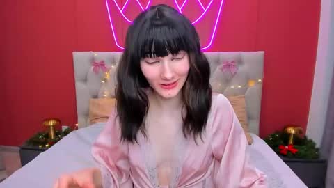 Lilli  follow me kiss online show from 7, 1, 2025