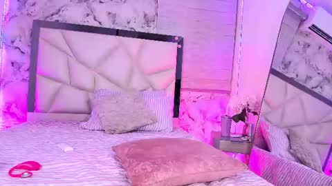 Lily online show from 14, 7, 2026