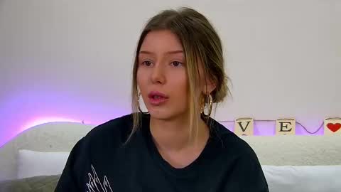 Snapshot of liliabianca chatting on 17, 2, 2025 Mia online show from 17, 2, 2025