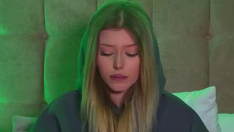 Snapshot of liliabianca chatting on 21, 2, 2025 Mia online show from 21, 2, 2025