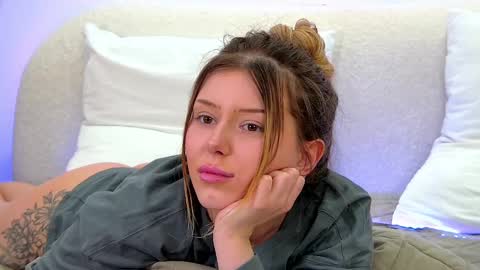 Snapshot of liliabianca chatting on 22, 2, 2025 Mia online show from 22, 2, 2025