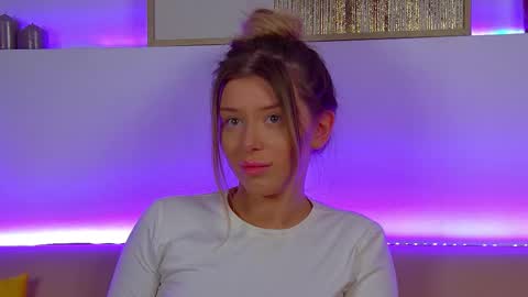 Snapshot of liliabianca chatting on 28, 2, 2025 Mia online show from 28, 2, 2025