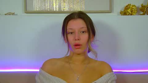 Snapshot of liliabianca chatting on 12, 9, 2025 Mia online show from 12, 9, 2025