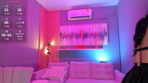 holis soy lily chang no olvides el pulgar arriba es muy importante para mi 3 independent model online show from 15, 1, 2026