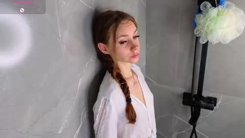 Snapshot of lilianbickford chatting on 6, 2, 2026 Hi I am Luna online show from 6, 2, 2026