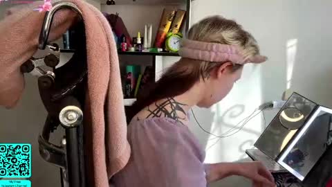 Lilian online show from 17, 3, 2026