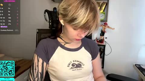 Snapshot of liliandaniels chatting on 25, 4, 2026 Lilian online show from 25, 4, 2026