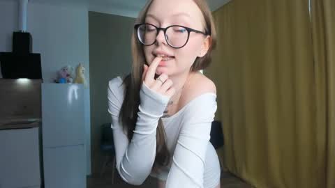 Snapshot of liliangaye chatting on 4, 6, 2026 liliangaye online show from 4, 6, 2026