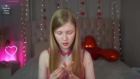 Snapshot of lilianhoward chatting on 10, 2, 2026 Lilian online show from 10, 2, 2026