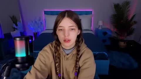 Lili Bakery online show from 5, 12, 2025