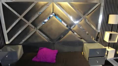  Lili  online show from 16, 1, 2025