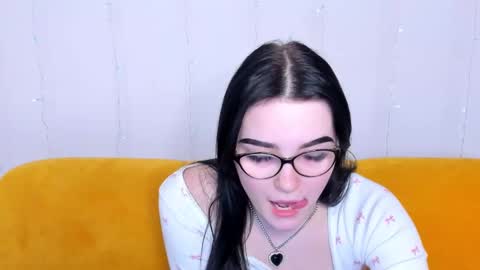 Snapshot of lilibethxx chatting on 8, 12, 2024 lilibethxx online show from 8, 12, 2024