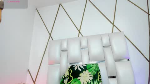 LIli cameron  online show from 8, 4, 2026